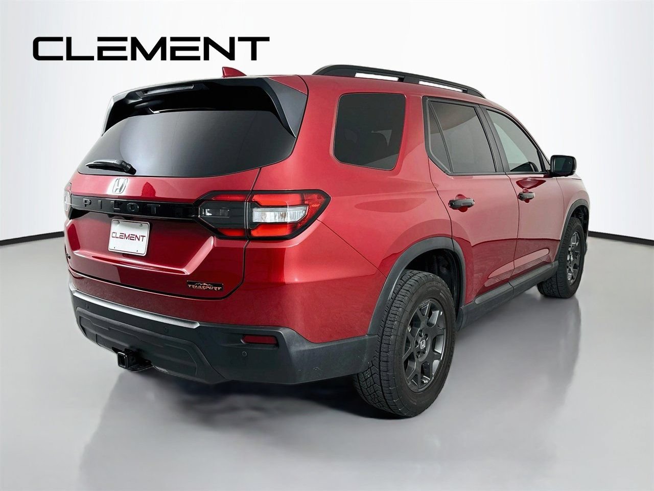 Used 2025 Honda Pilot TrailSport image 7