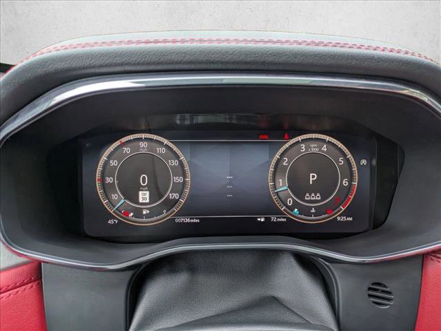 Used 2024 Jaguar F-PACE R-Dynamic S image 11