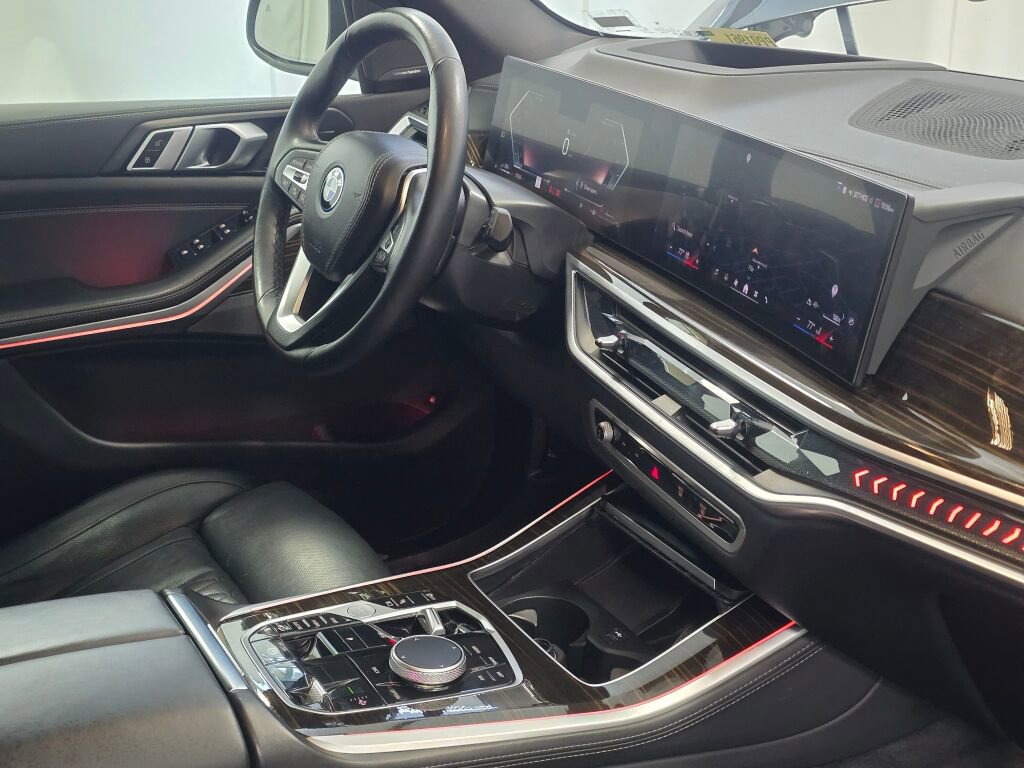 Used 2025 BMW X5 xDrive50e image 31