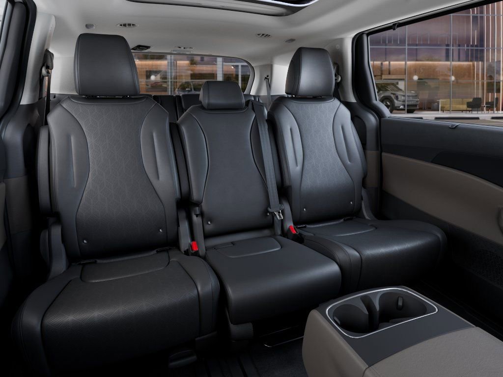 New 2026 Kia Carnival image 16