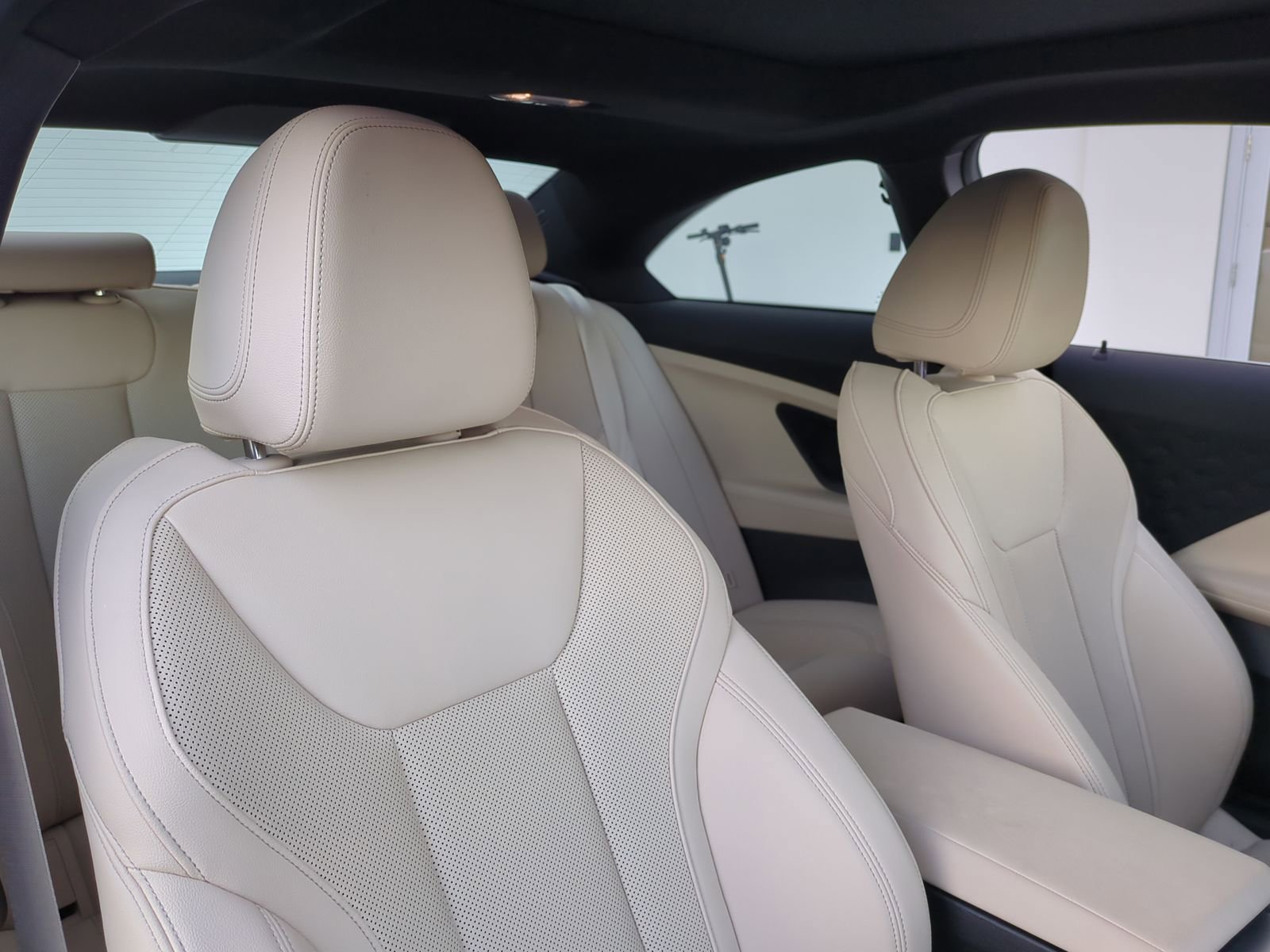 Certified 2023 BMW 230i Coupe w/ Premium Package image 32