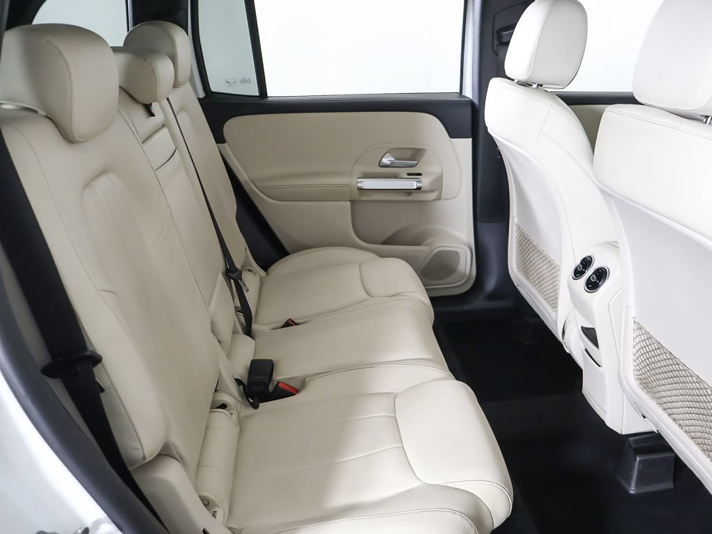 Used 2022 Mercedes-Benz GLB 250 4MATIC image 35