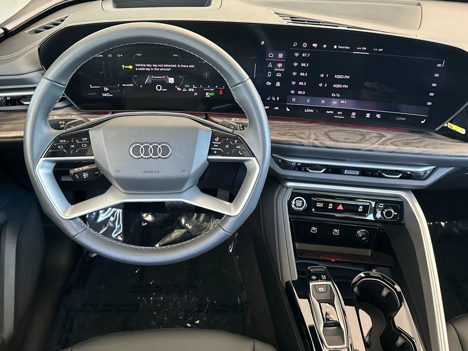 Used 2025 Audi Q5 Premium Plus w/ Premium Plus AWD/4WD image 14