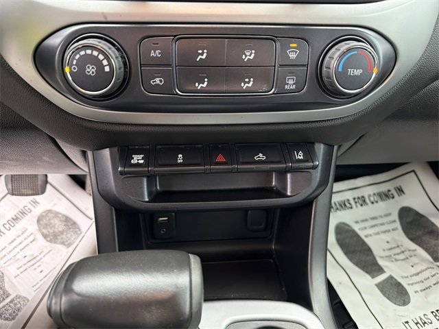 Used 2016 Chevrolet Colorado LT w/ LT Convenience Package image 25
