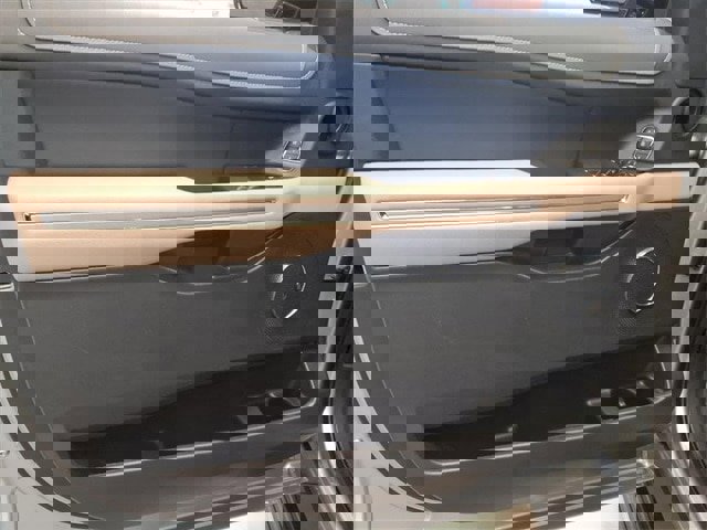 Used 2024 Ford Expedition Limited image 13