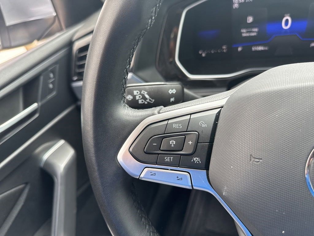 Used 2022 Volkswagen Jetta SE w/ Panoramic Sunroof Package FWD image 14