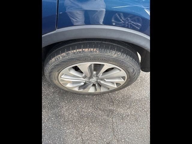 Used 2020 Buick Encore Preferred image 14