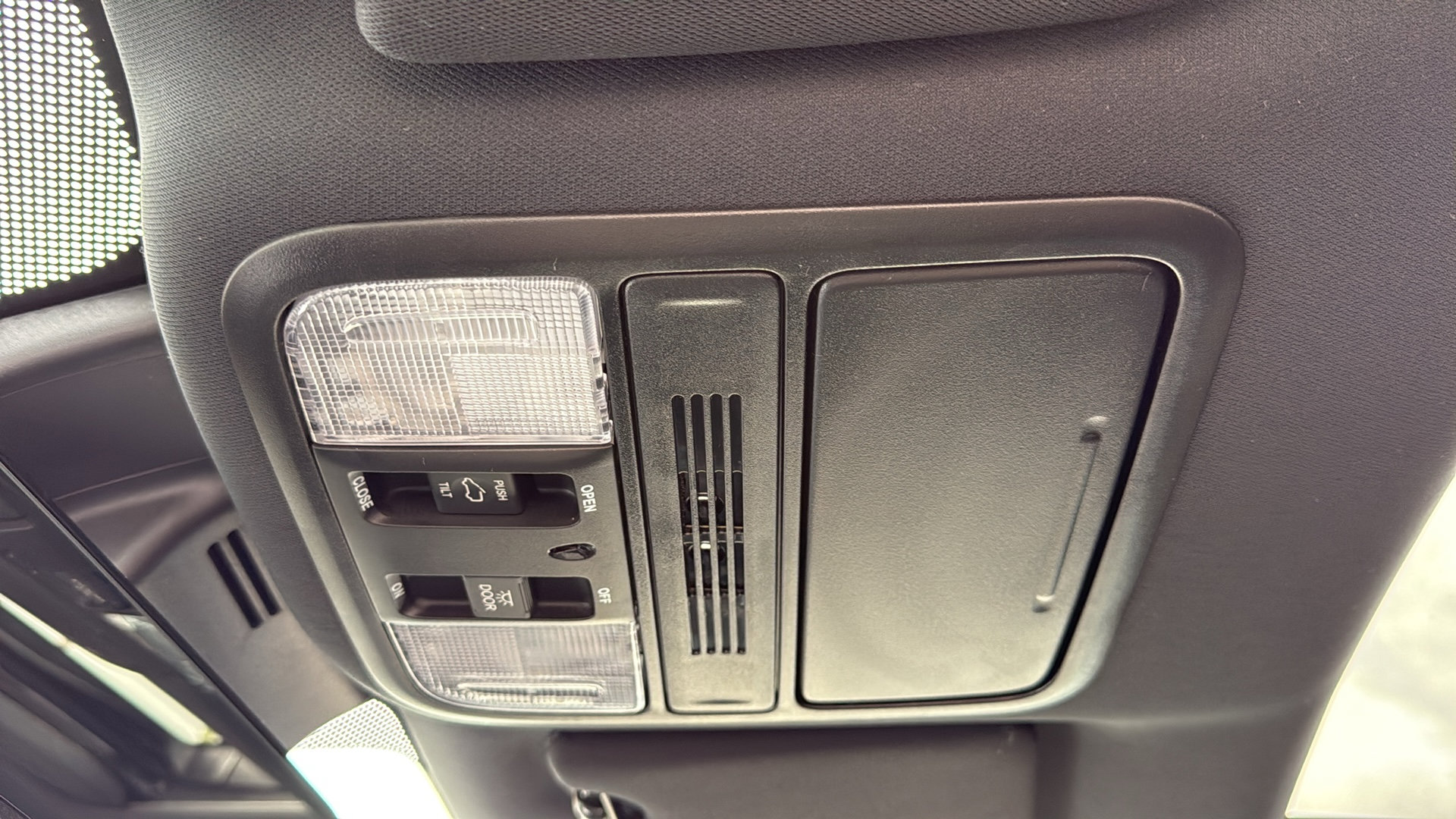 Used 2023 Honda Passport EX-L image 26
