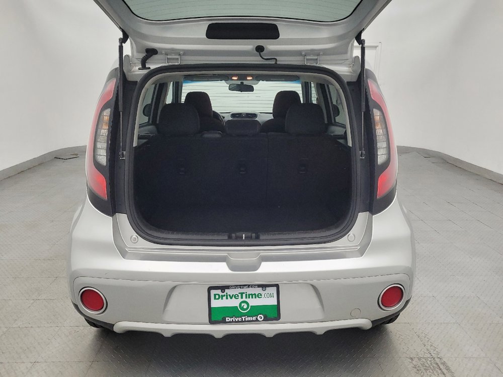 Used 2018 Kia Soul + FWD image 29