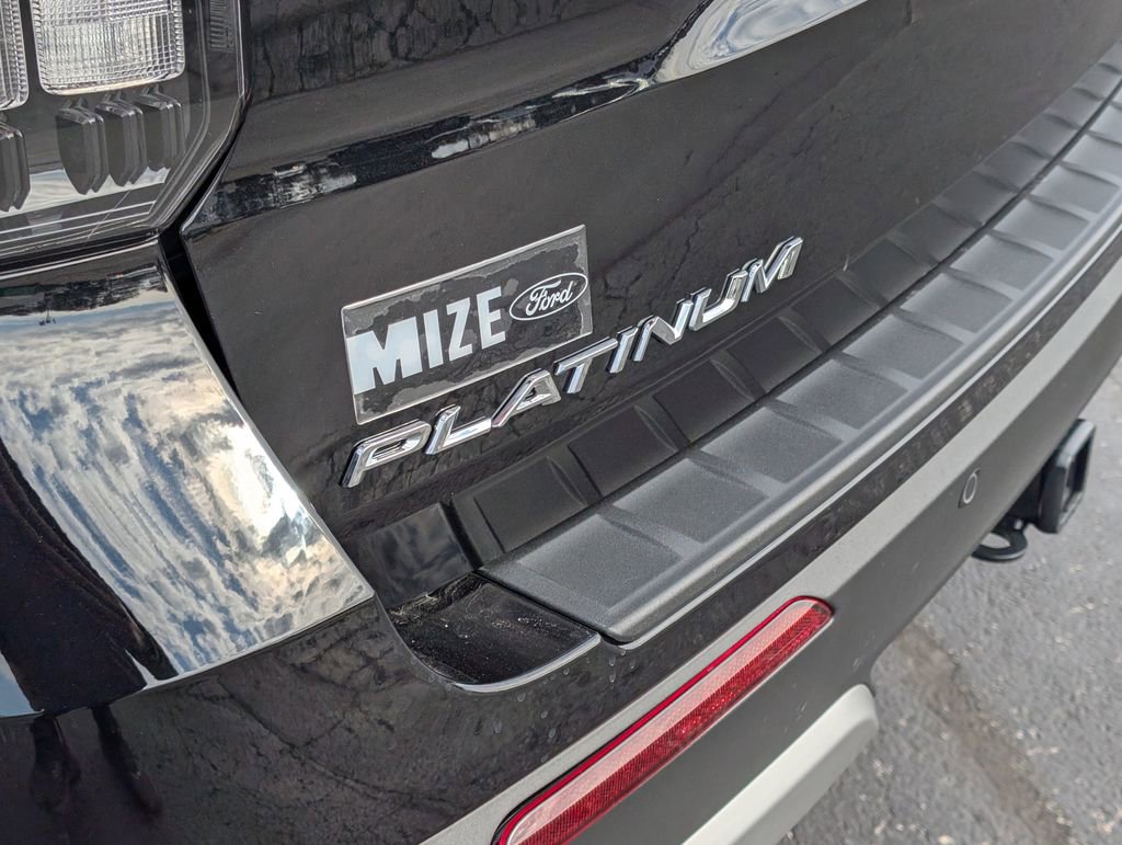 New 2026 Ford Explorer Platinum RWD image 18