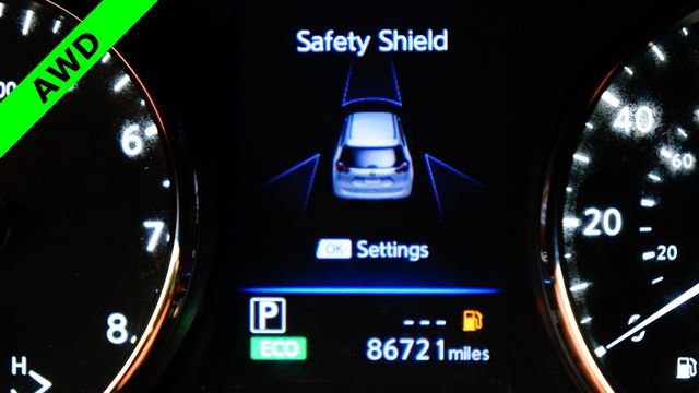 Used 2018 Nissan Rogue SV w/ Premium Package AWD/4WD image 14