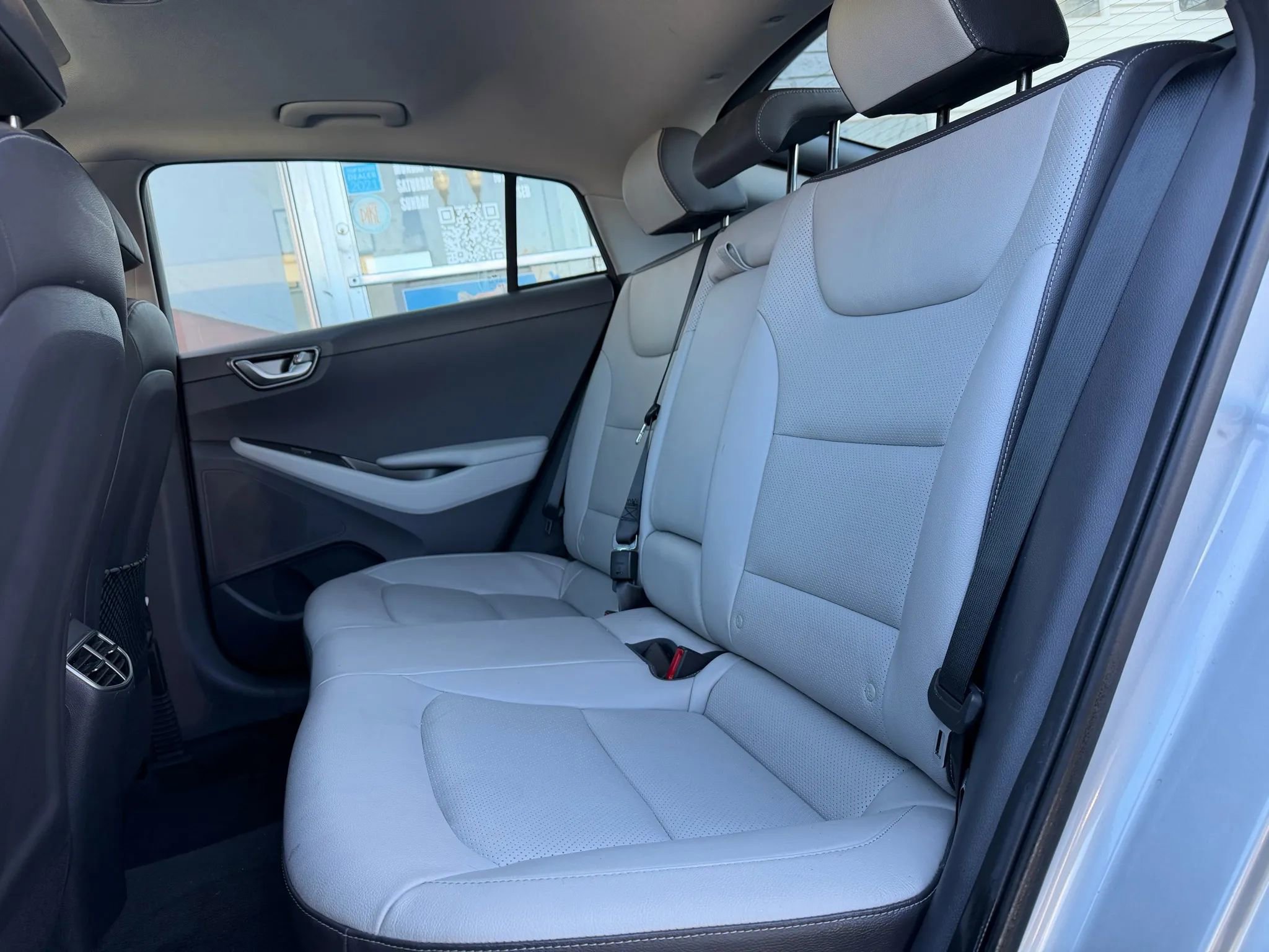 Used 2021 Hyundai Ioniq Limited image 12