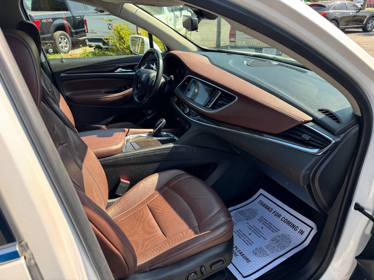 Used 2018 Buick Enclave Avenir w/ Avenir Technology Package image 17