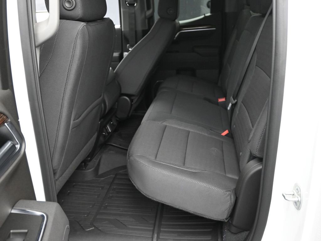 New 2026 GMC Sierra 1500 SLE image 8