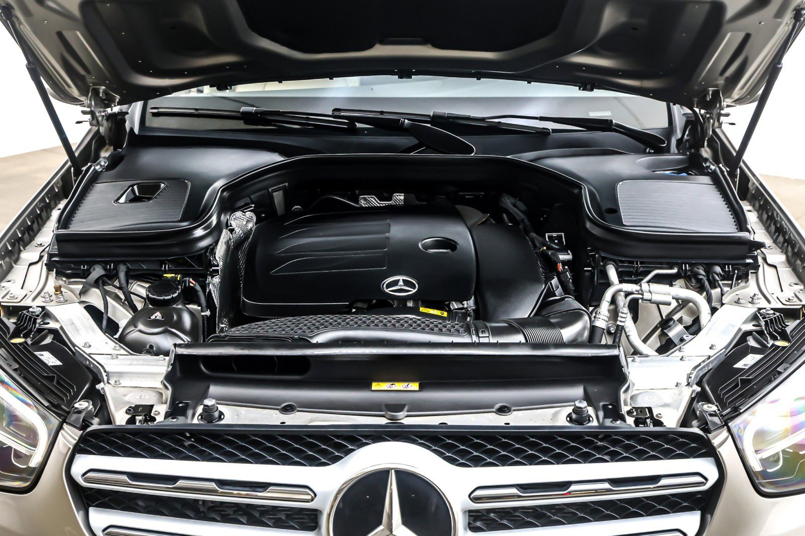 Used 2022 Mercedes-Benz GLC 300 image 11