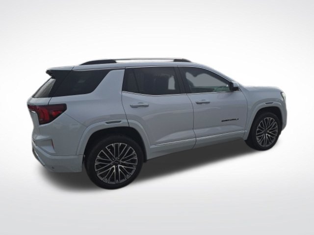 Used 2026 GMC Terrain Denali w/ LPO, Floor Liner Package AWD/4WD image 3