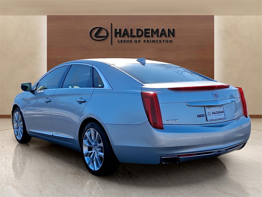 Used 2015 Cadillac XTS Luxury w/ Driver Awareness Package image 4