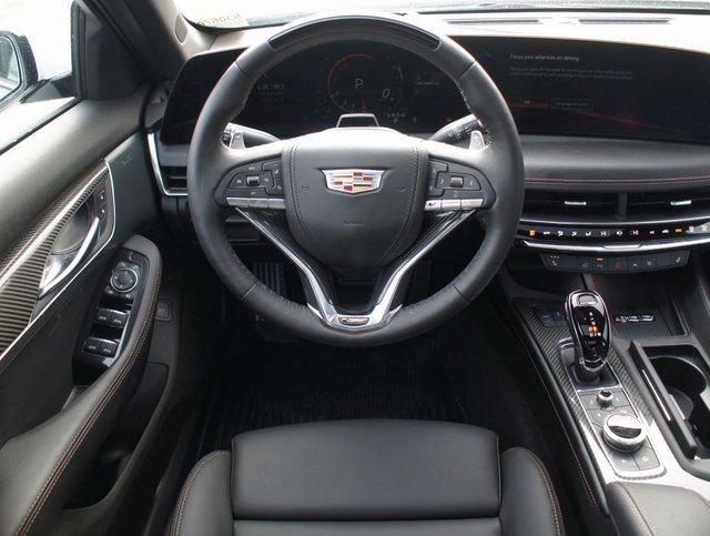 Used 2025 Cadillac CT5 V image 5