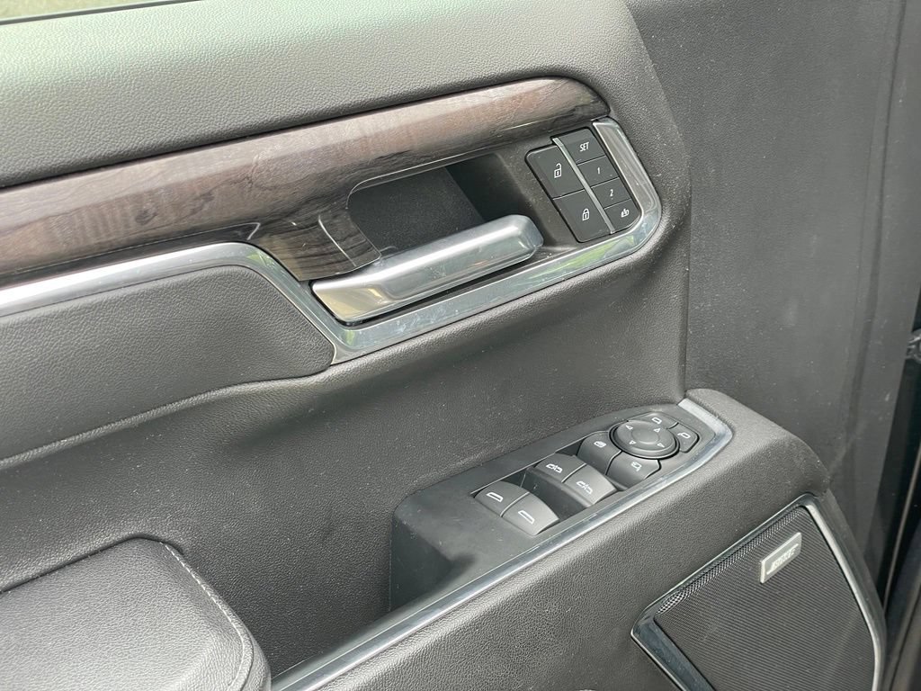 Used 2023 Chevrolet Silverado 1500 LTZ AWD/4WD image 11