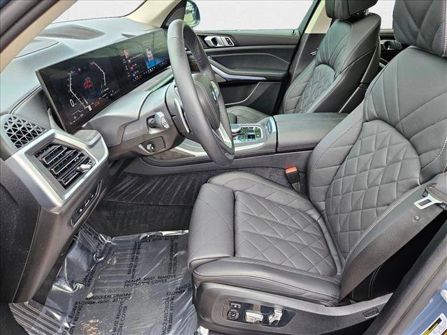 Used 2025 BMW X7 xDrive40i image 18