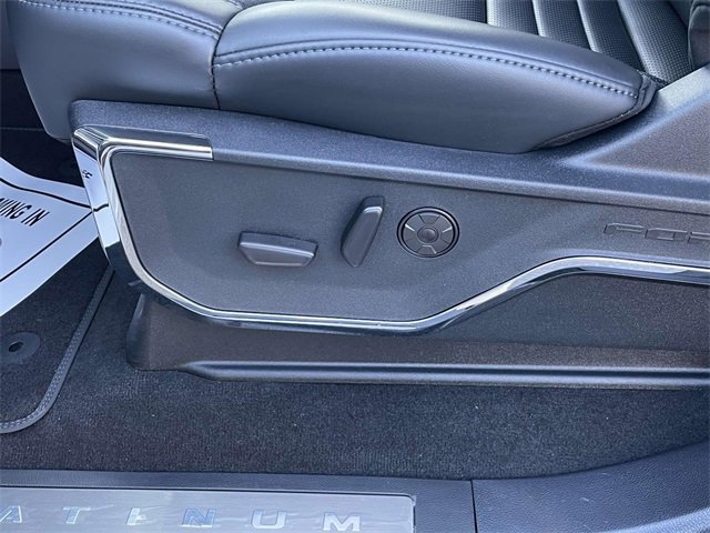 New 2025 Ford F350 Platinum w/ FX4 Off-Road Package image 17