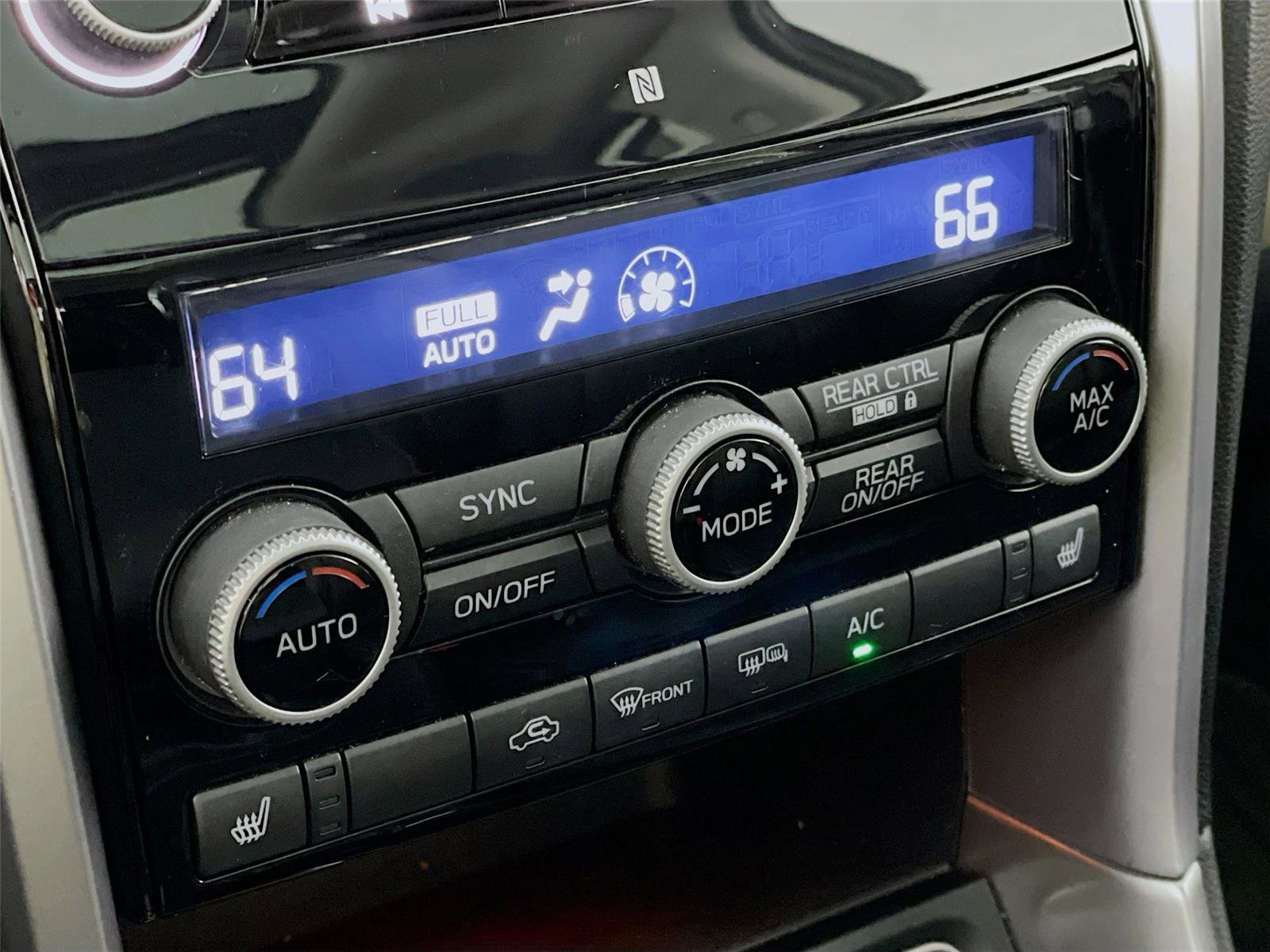 Used 2021 Subaru Ascent Limited w/ Technology Package image 21