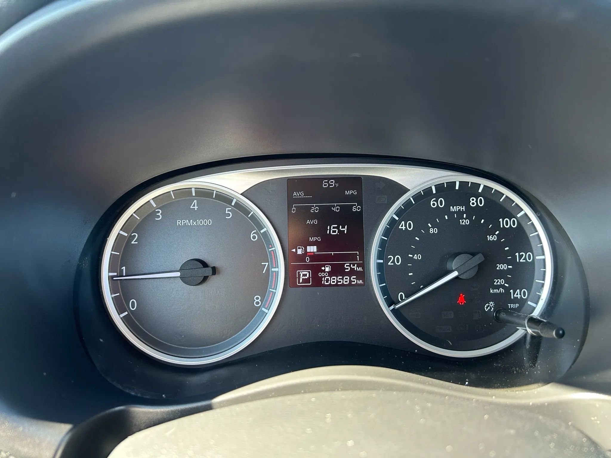 Used 2023 Nissan Kicks S FWD image 4