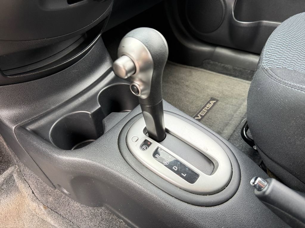 Used 2015 Nissan Versa Note SV FWD image 23