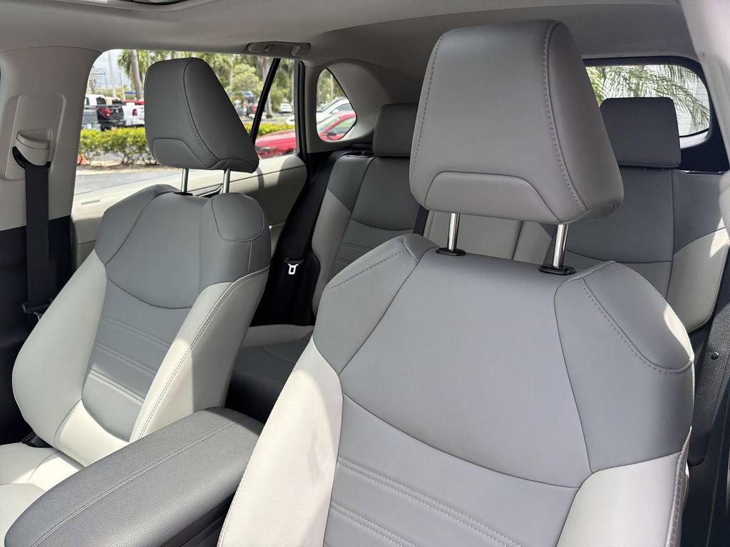 Used 2023 Toyota RAV4 XLE Premium FWD image 19