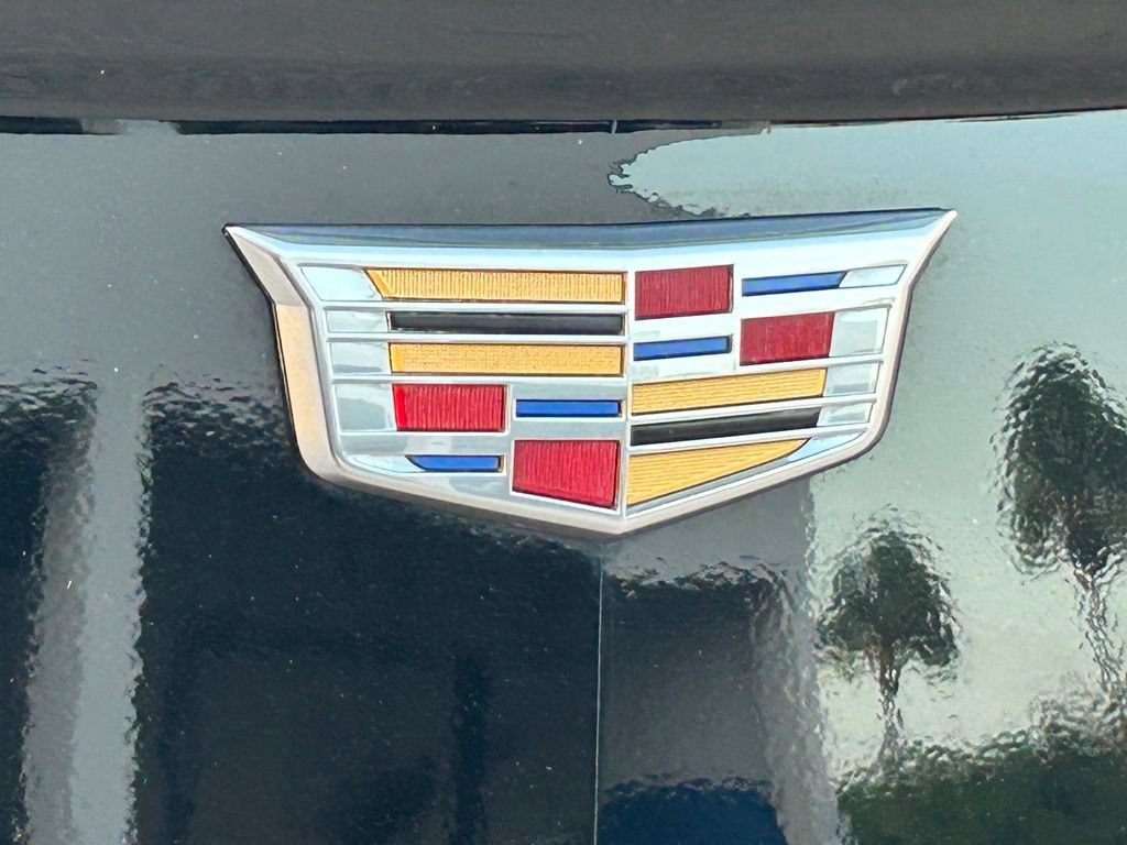 Used 2023 Cadillac CT4 V w/ Technology Package RWD image 22