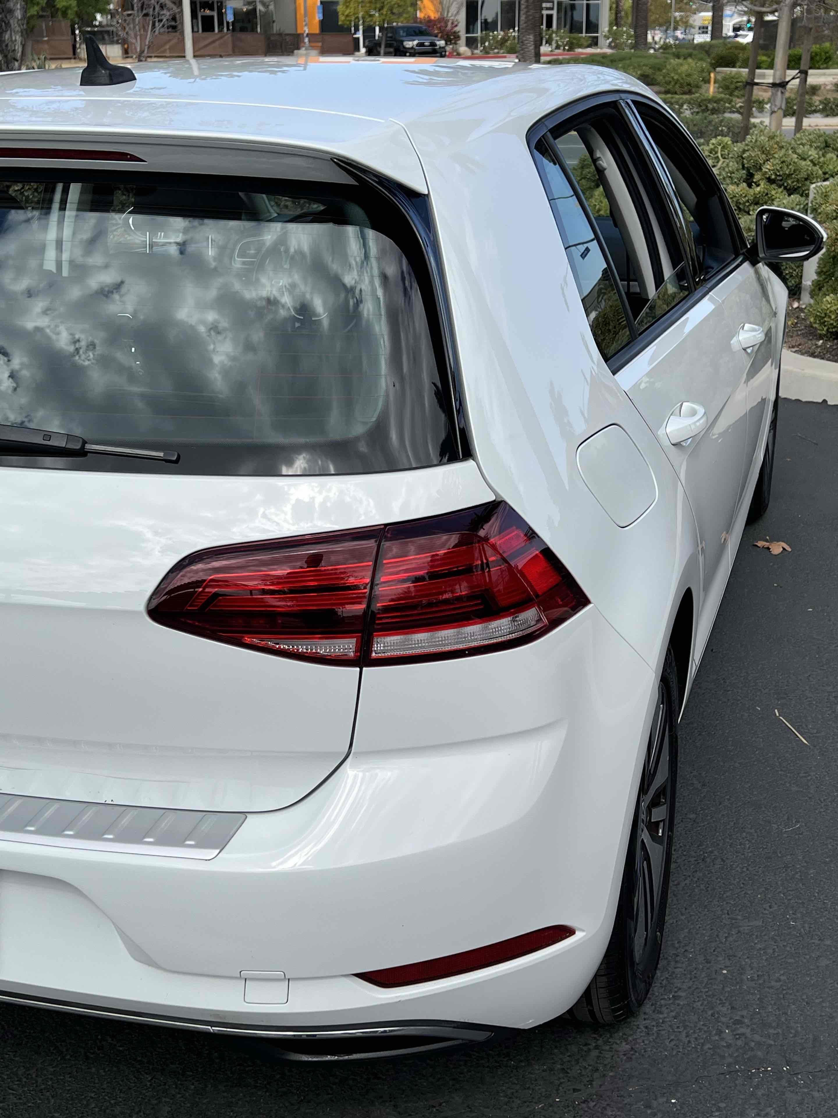 Used 2019 Volkswagen e-Golf SE w/ Driver Assistance Package image 50