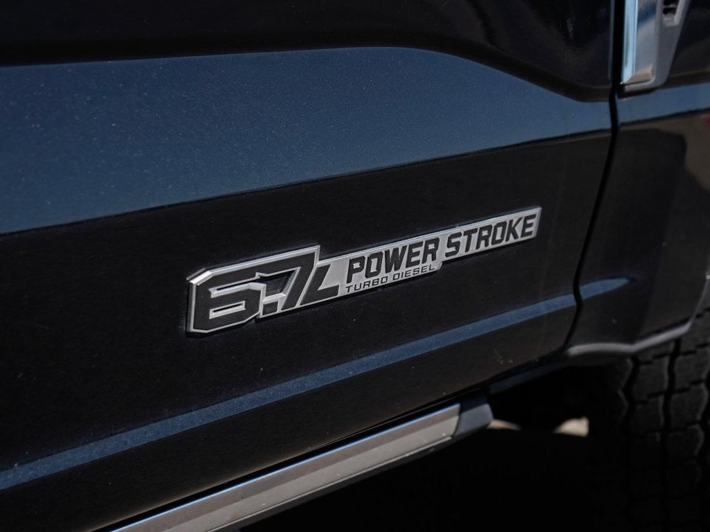 Used 2024 Ford F350 Platinum w/ FX4 Off-Road Package AWD/4WD image 7