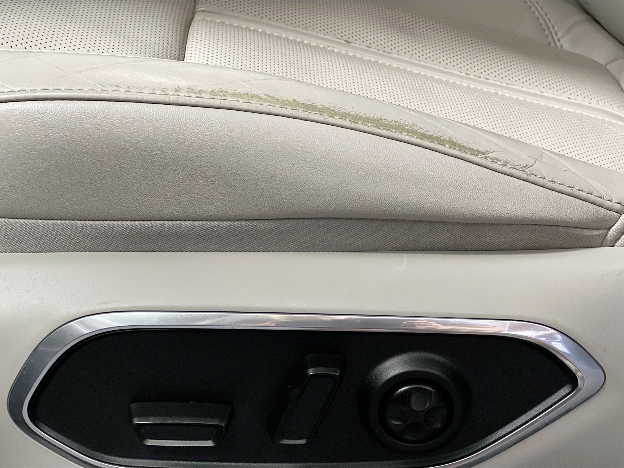 Used 2022 Jeep Wagoneer Series III w/ Convenience Group I image 15