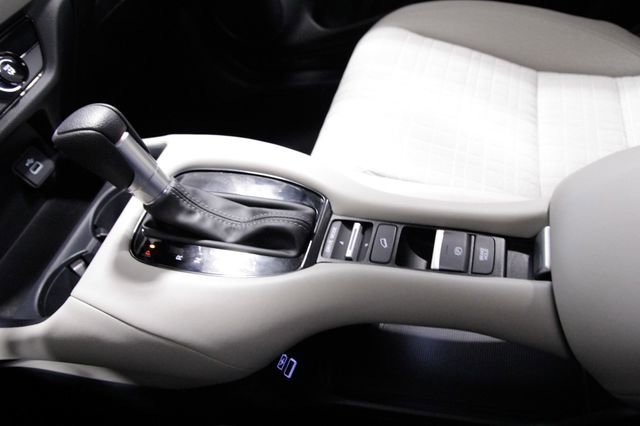 Certified 2023 Honda HR-V LX image 28