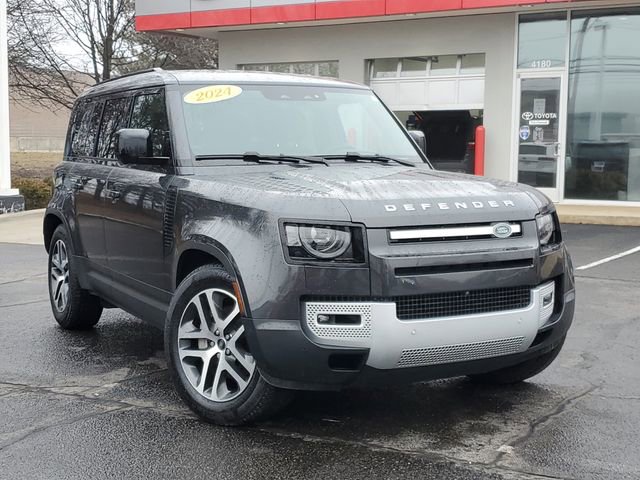 Used 2024 Land Rover Defender 110 S image 36