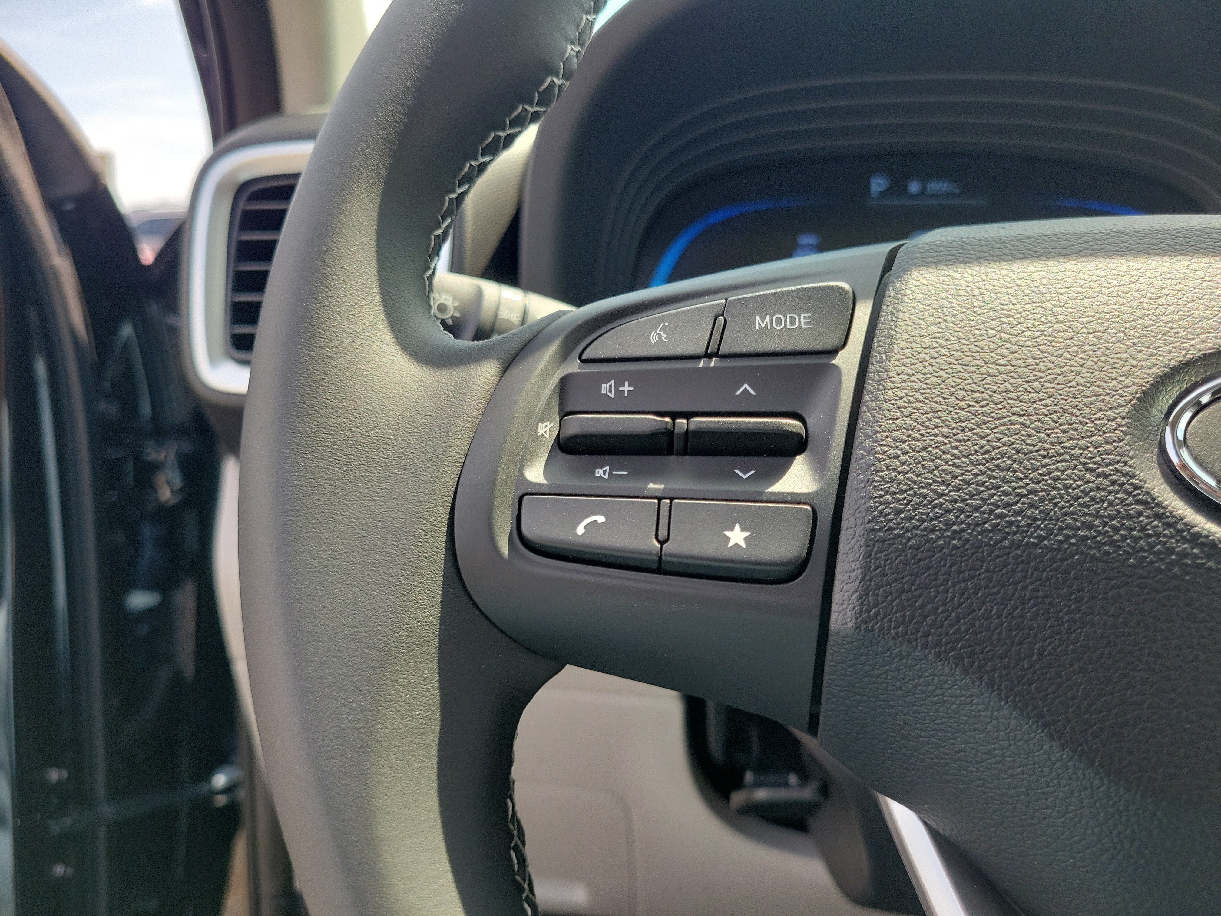 New 2026 Hyundai Venue SEL FWD image 22