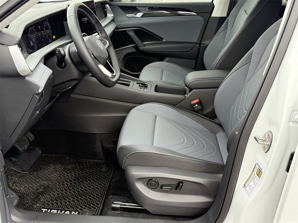 New 2026 Volkswagen Tiguan SE image 10
