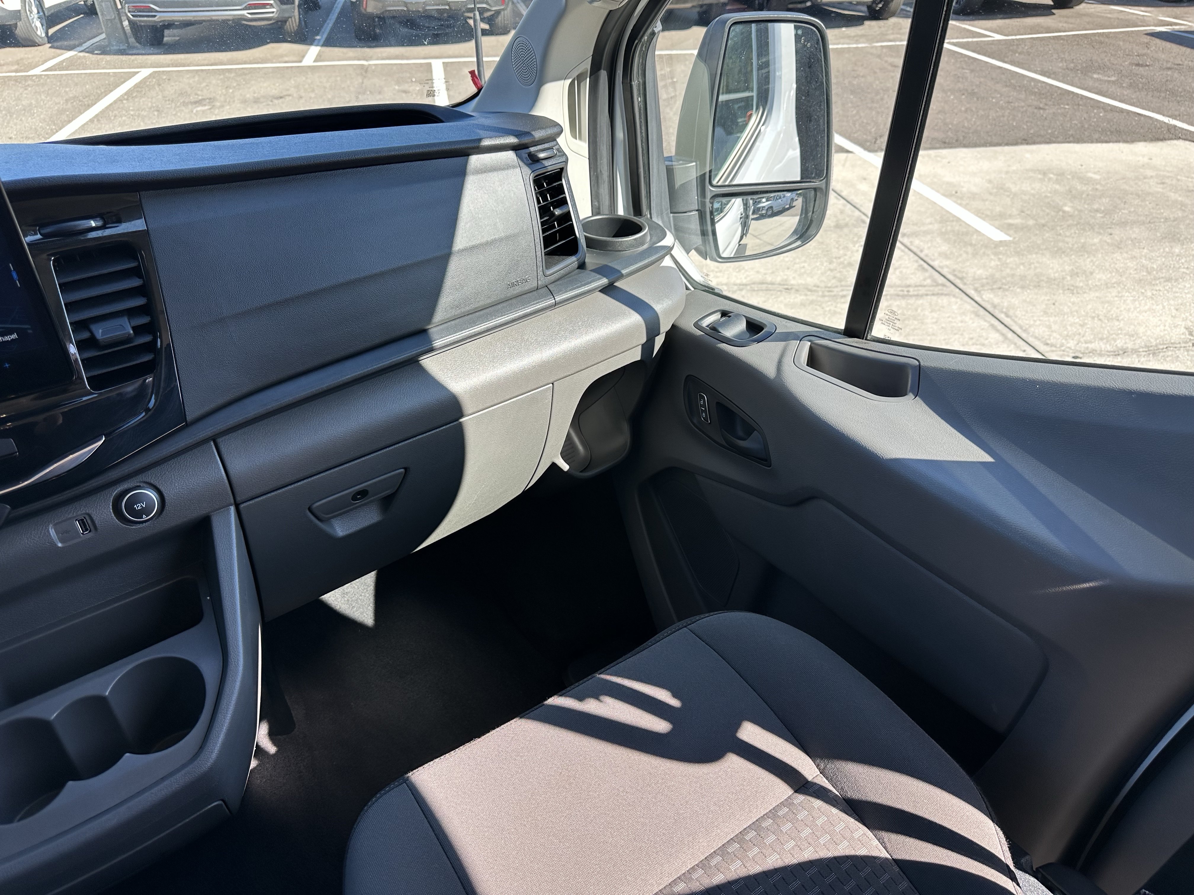 Used 2023 Ford Transit 350 XLT RWD image 15