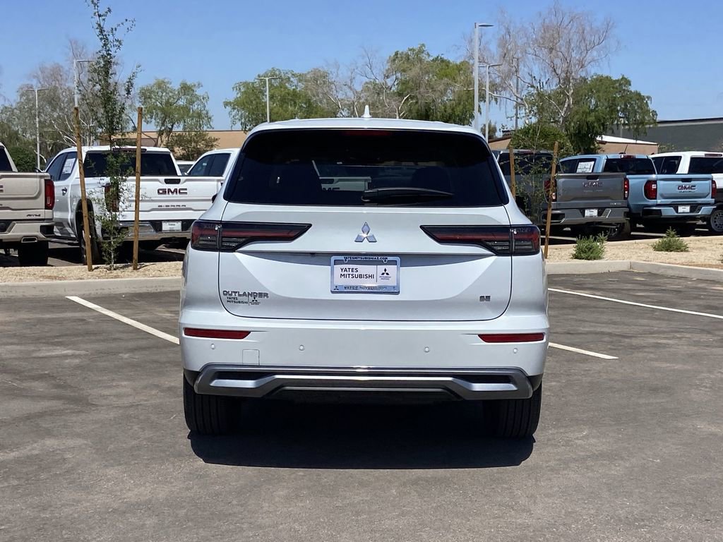 New 2026 Mitsubishi Outlander SE FWD image 5