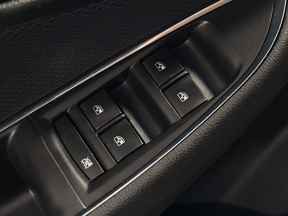 Used 2016 Chevrolet Cruze LT w/ Convenience Package image 27