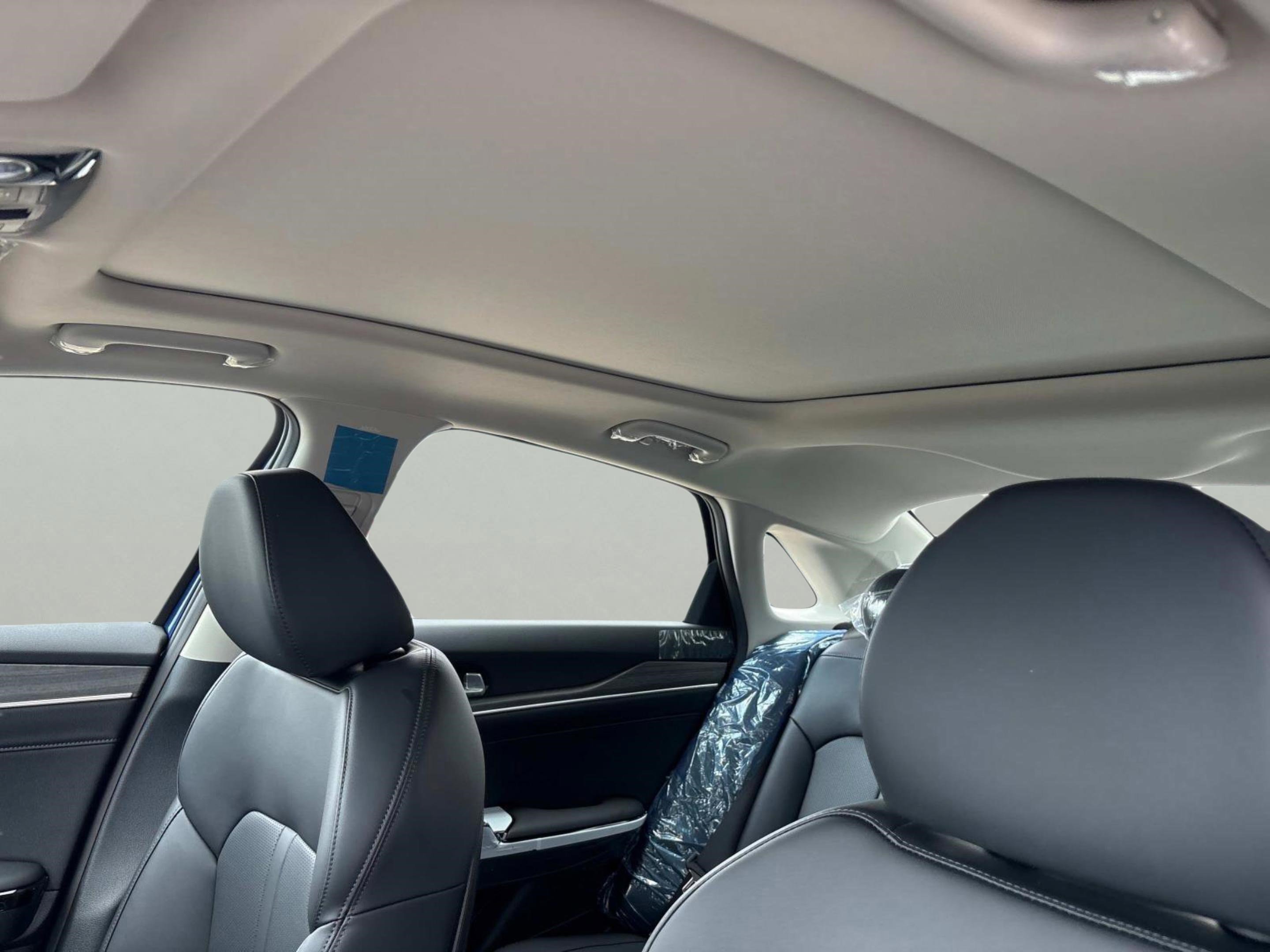 New 2025 Kia K5 EX image 22