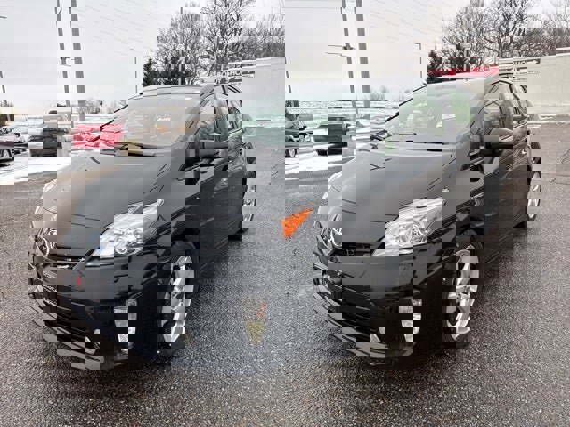 Used 2014 Toyota Prius Five image 5