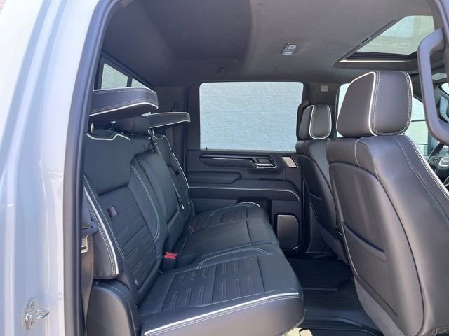 Used 2026 GMC Sierra 2500 AT4X image 9