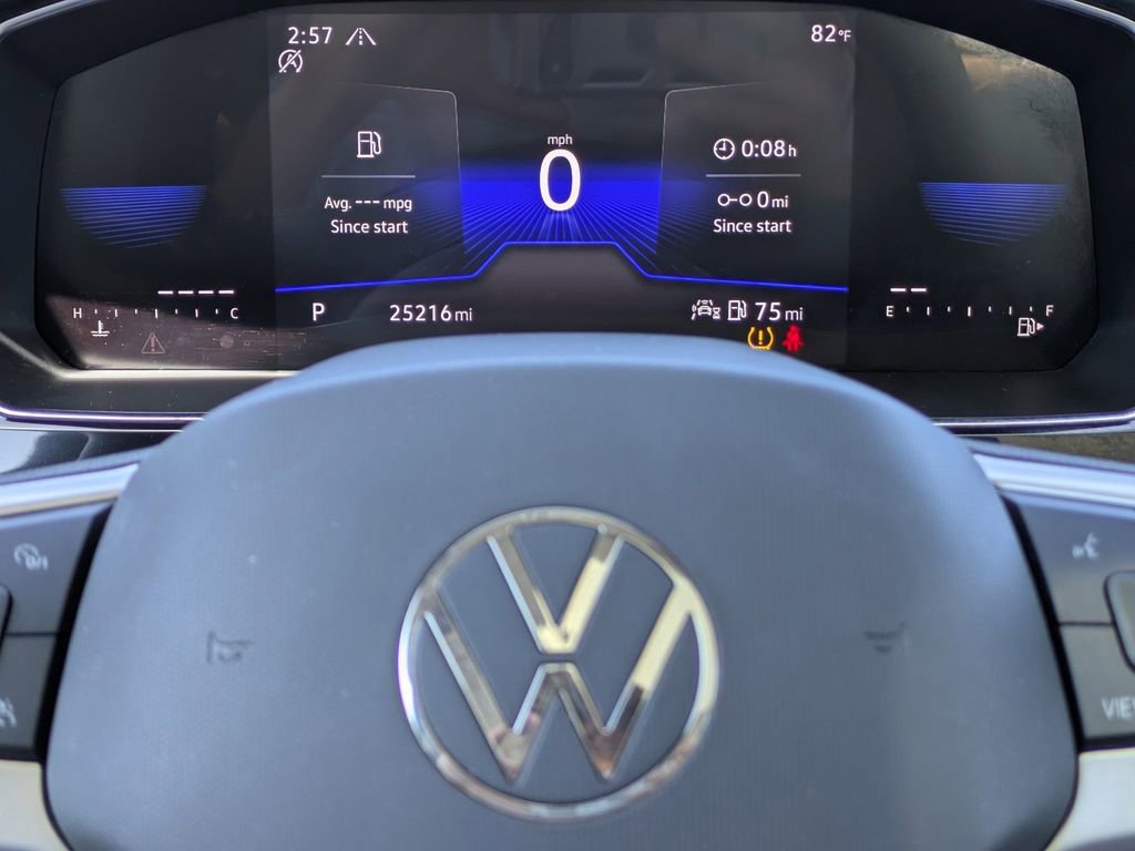 Used 2023 Volkswagen Jetta SE FWD image 27