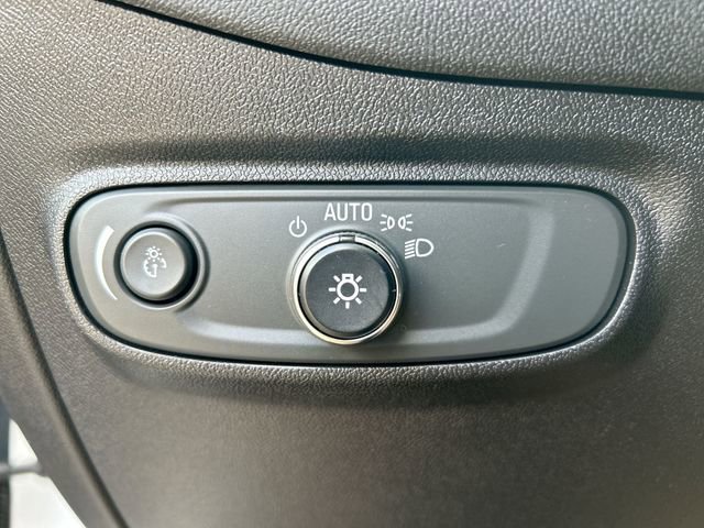 Used 2018 Chevrolet Equinox LT AWD/4WD image 17
