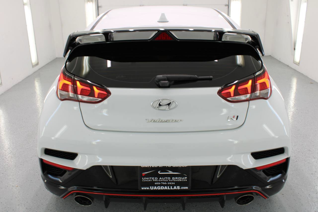 Used 2020 Hyundai Veloster N w/ Performance Package FWD image 9