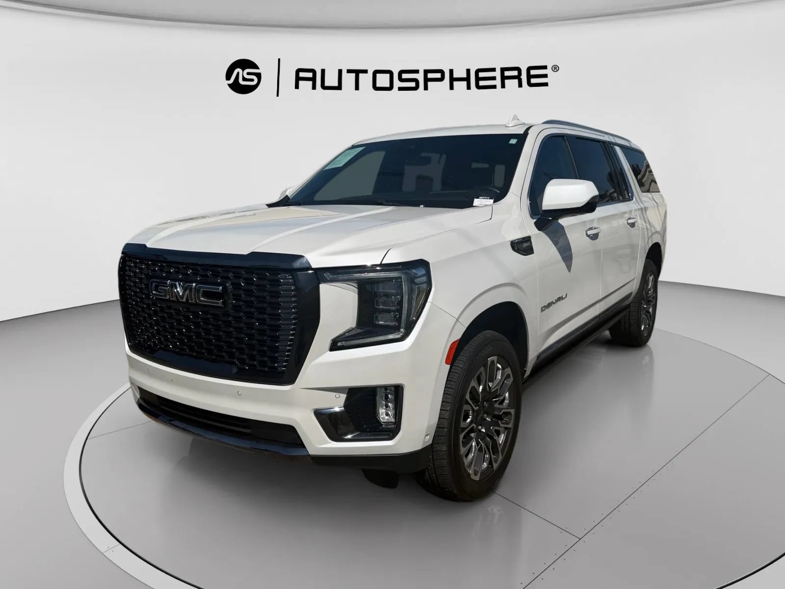 Used 2023 GMC Yukon XL Denali Ultimate AWD/4WD image 3