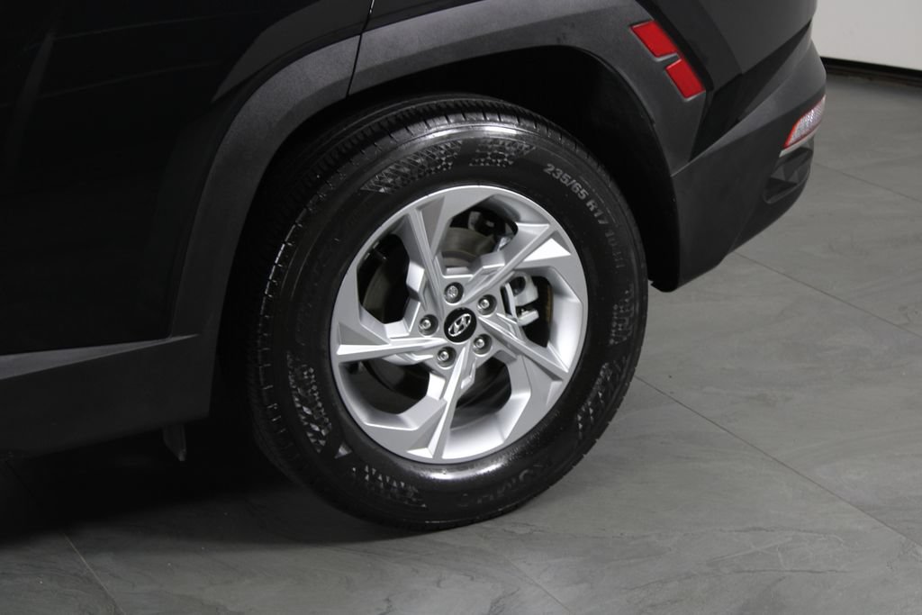 Certified 2024 Hyundai Tucson SE FWD image 15