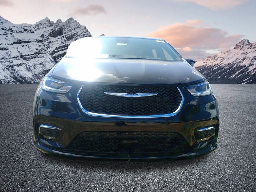 New 2026 Chrysler Pacifica Select image 2