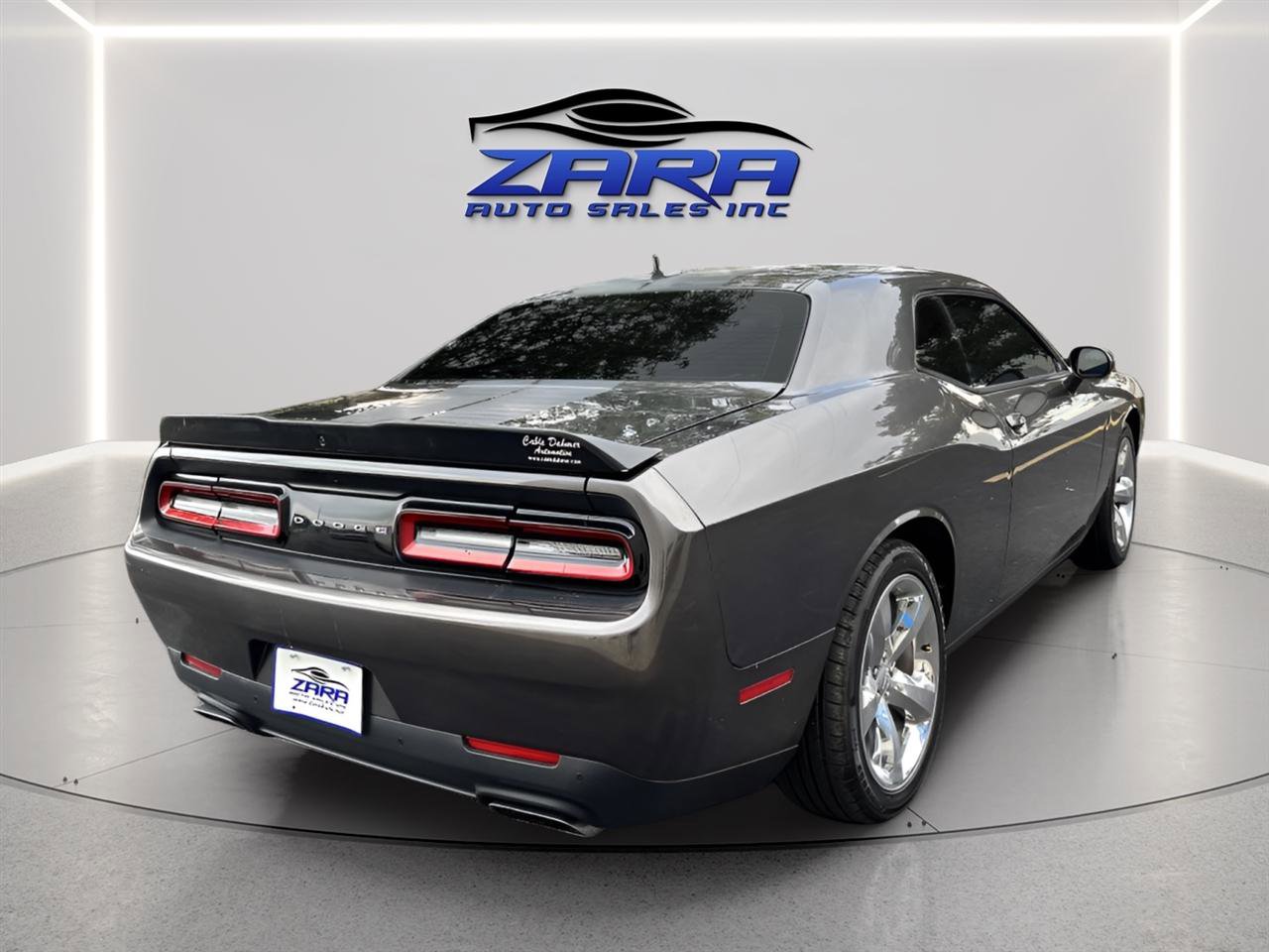 Used 2016 Dodge Challenger R/T Plus image 3